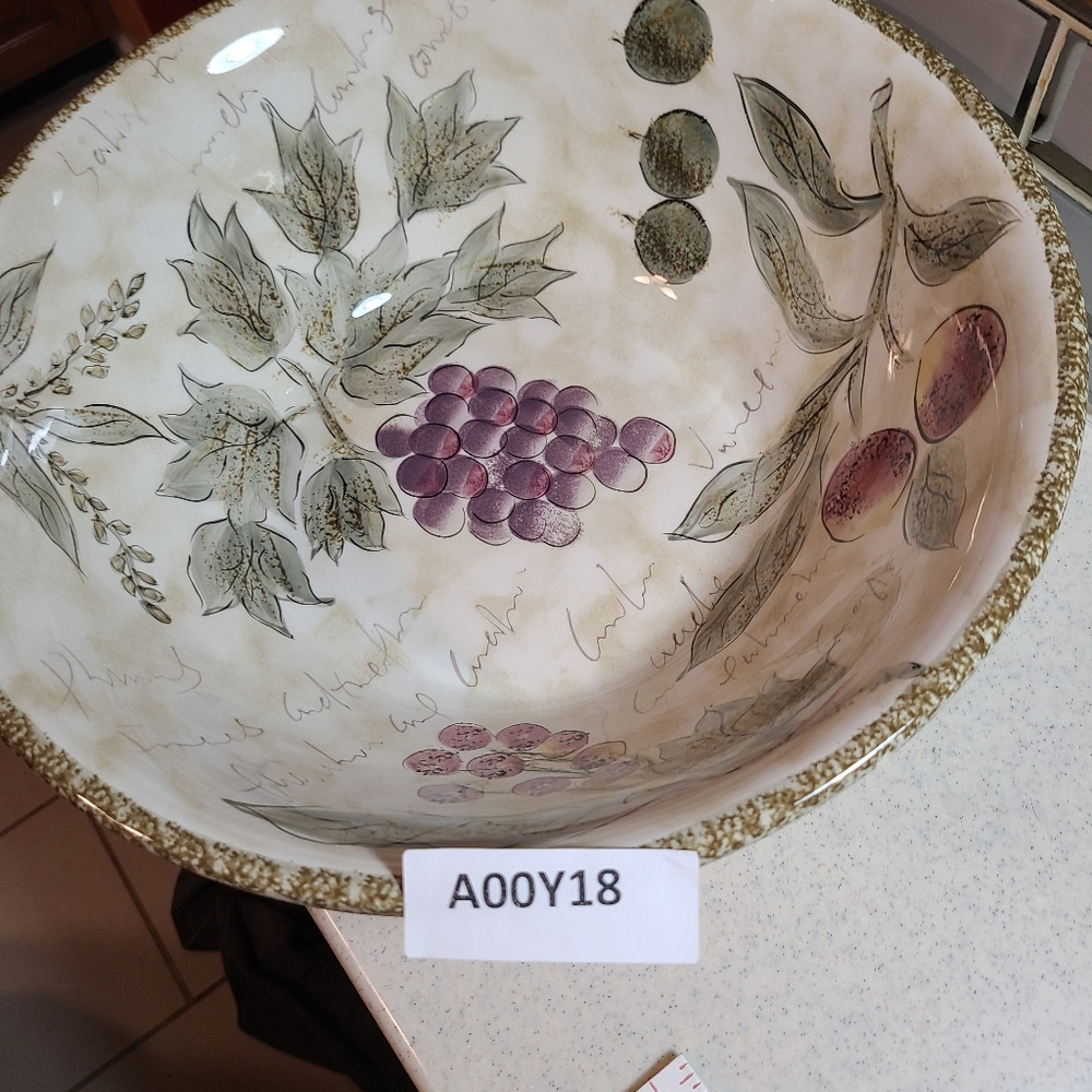 Large Salad Bowl for sale - Picture 8 of 8